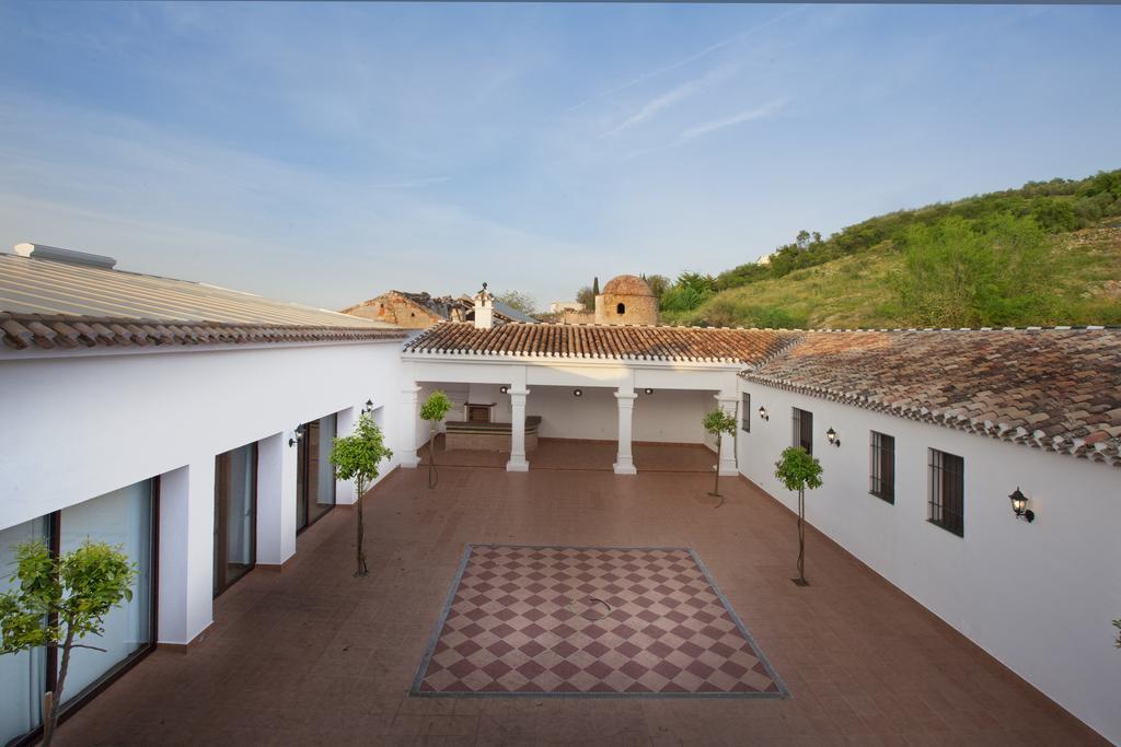 Country House Cortijo De La Fuente La Bobadilla Exterior photo